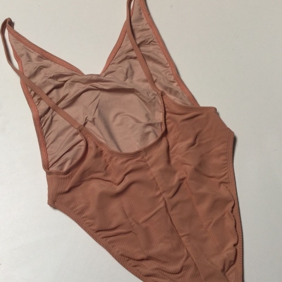 🆕 Nasty Gal ribbed peach one piece - Picture 4 of 5